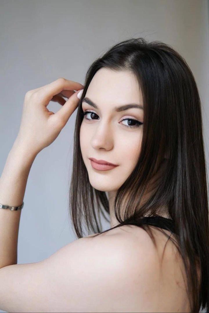 Фото модели -  Камила Аунусова