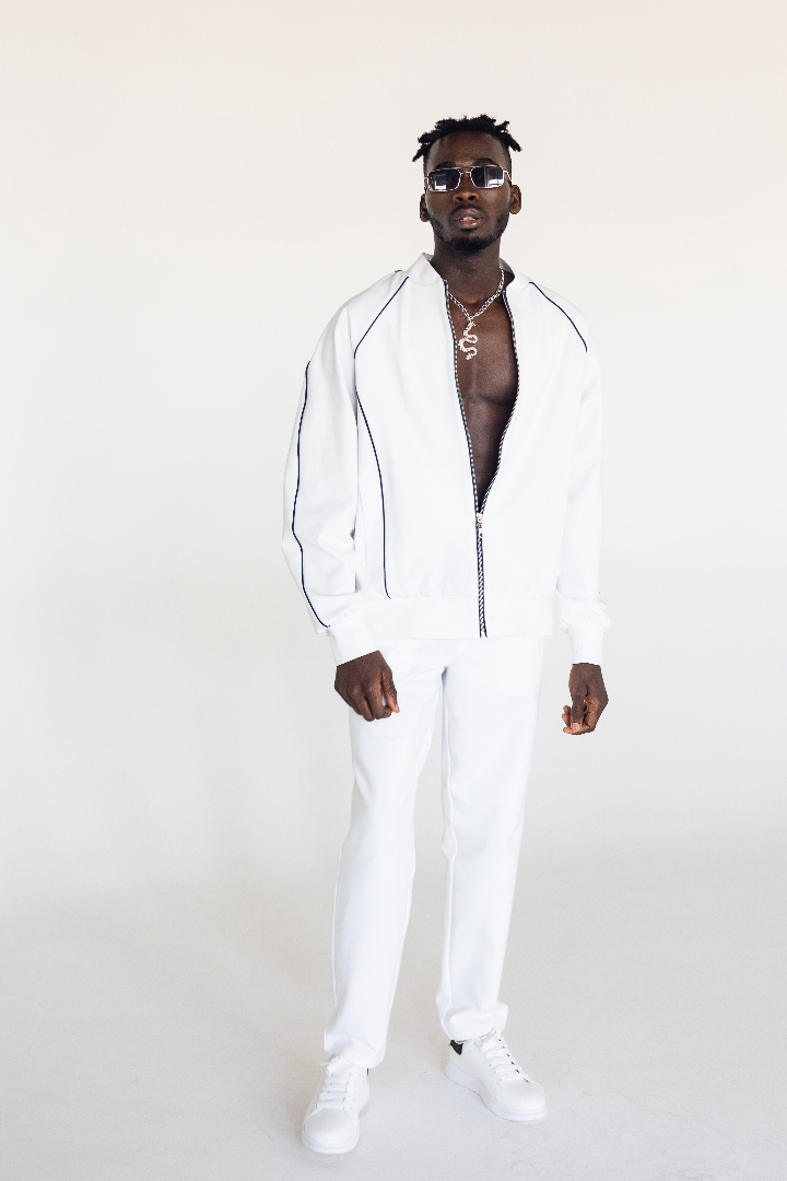 Фото модели -  Déo-gratias ABOKI